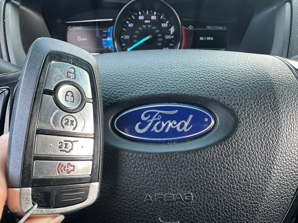 Used 2018 Ford Explorer XLT w/ Equipment Group 202A AWD/4WD image 45