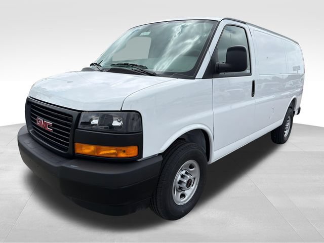 New 2026 GMC Savana 2500 w/ Driver Convenience Package RWD image 3