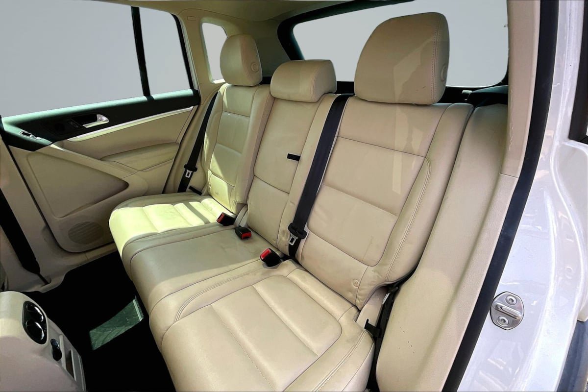 Used 2013 Volkswagen Tiguan SE FWD image 26