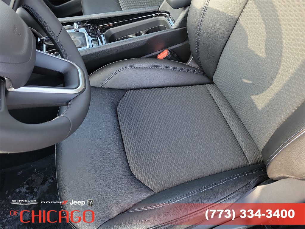 New 2026 Jeep Compass Latitude image 18