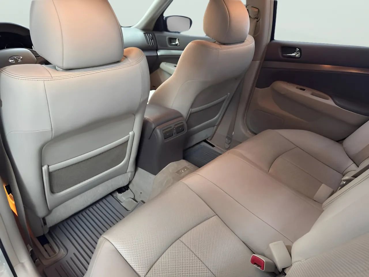 Used 2011 INFINITI G37 Journey w/ Sport Pkg - RWD image 13