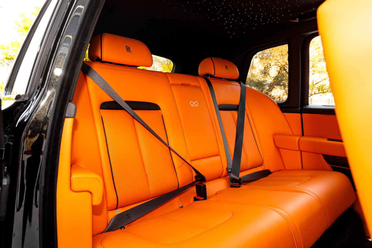 Certified 2024 Rolls-Royce Cullinan Black Badge w/ Driver's Package image 40