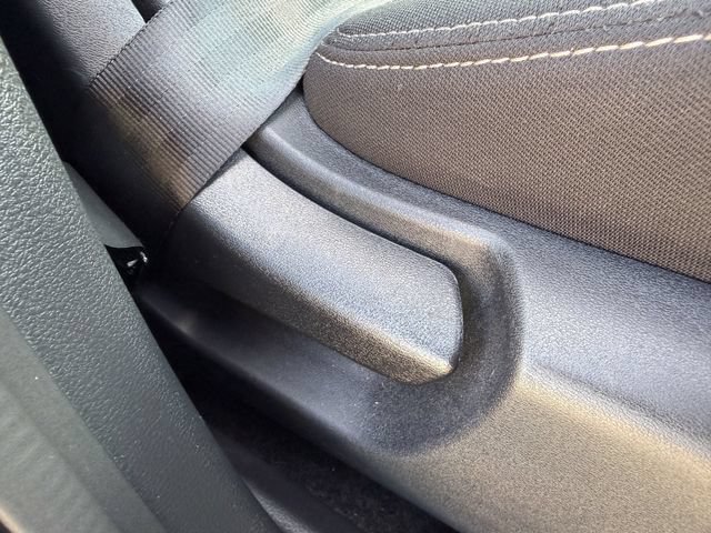 Used 2025 Nissan Rogue SV AWD/4WD image 27