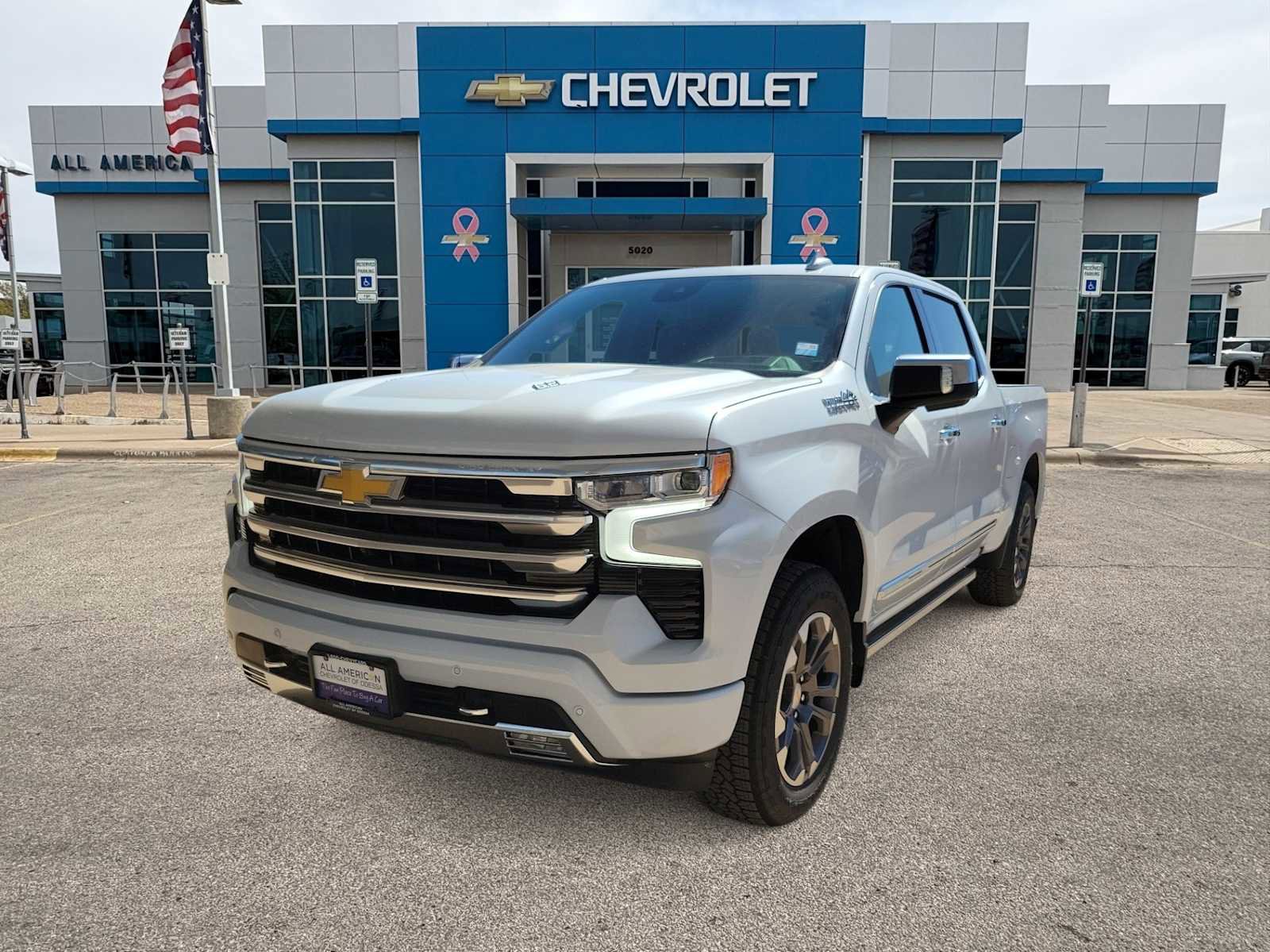 New 2026 Chevrolet Silverado 1500 High Country w/ Technology Package AWD/4WD image 1