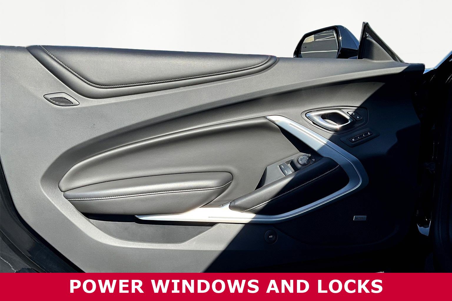 Used 2017 Chevrolet Camaro SS image 19