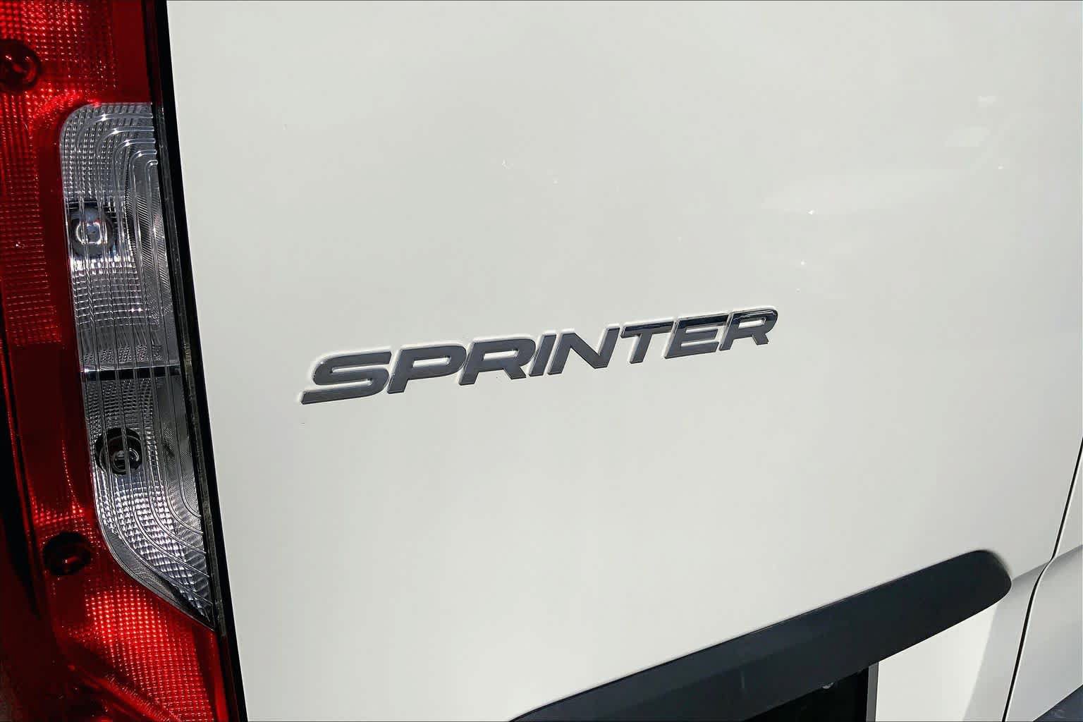 Used 2022 Mercedes-Benz Sprinter 2500 image 10