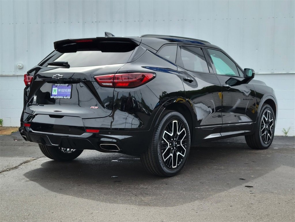 Used 2024 Chevrolet Blazer RS w/ Driver Confidence II Package image 5