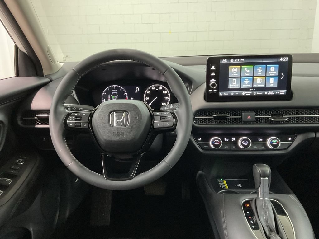 Used 2024 Honda HR-V EX-L image 8