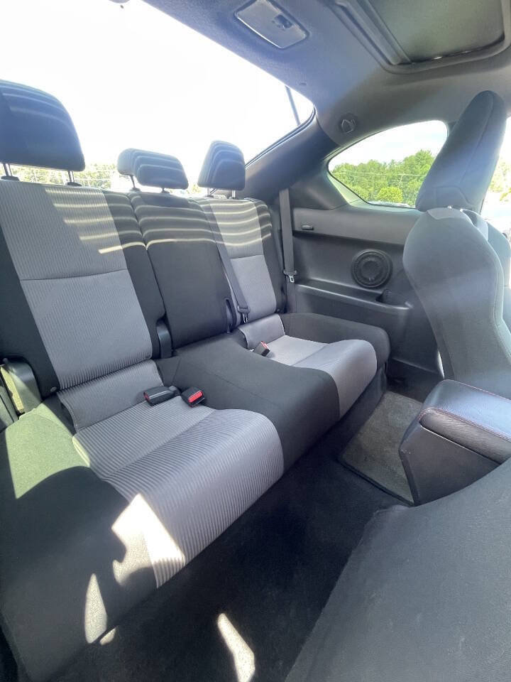 Used 2015 Scion tC FWD image 14