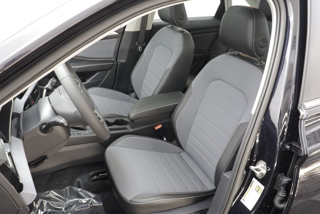 New 2026 Volkswagen Jetta SE FWD image 15