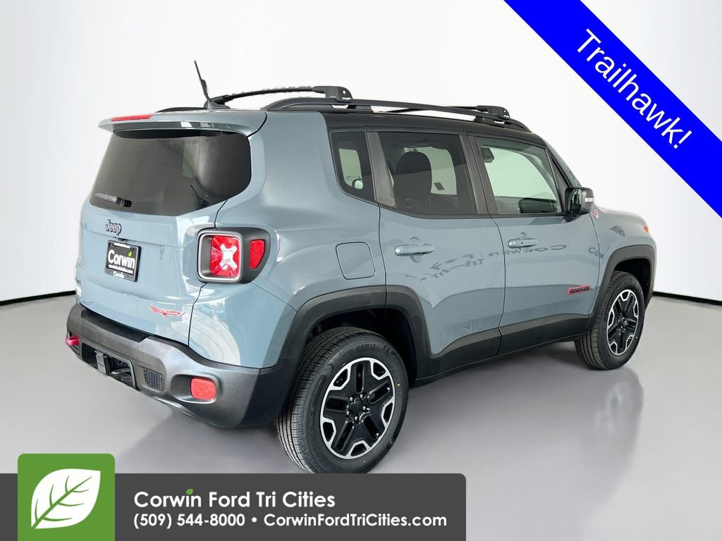 Used 2017 Jeep Renegade Trailhawk w/ Cold Weather Group II AWD/4WD image 15
