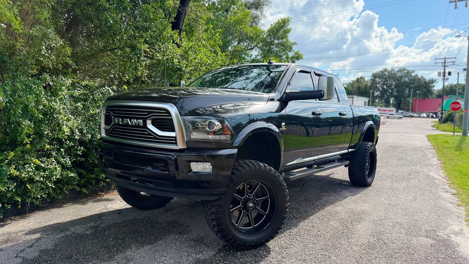 Used 2018 RAM 2500 Limited AWD/4WD image 1