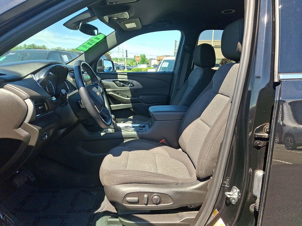 Certified 2023 Chevrolet Traverse LT FWD image 15