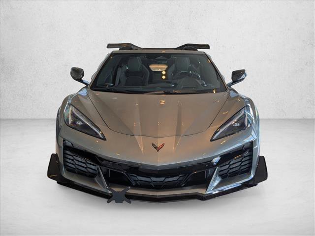 Used 2024 Chevrolet Corvette Z06 w/ Z07 Performance Package image 2