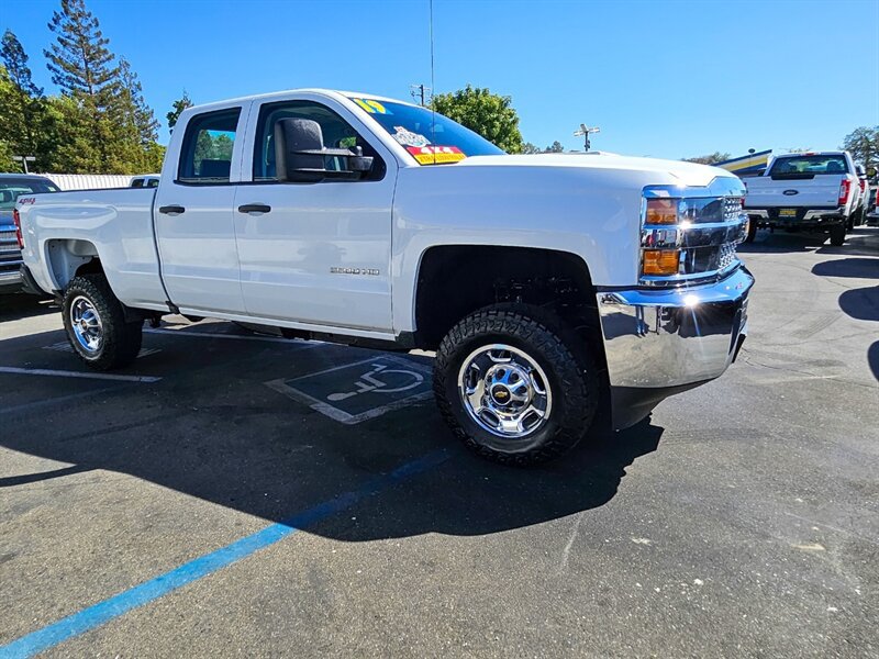 Used 2019 Chevrolet Silverado 2500 W/T AWD/4WD image 9