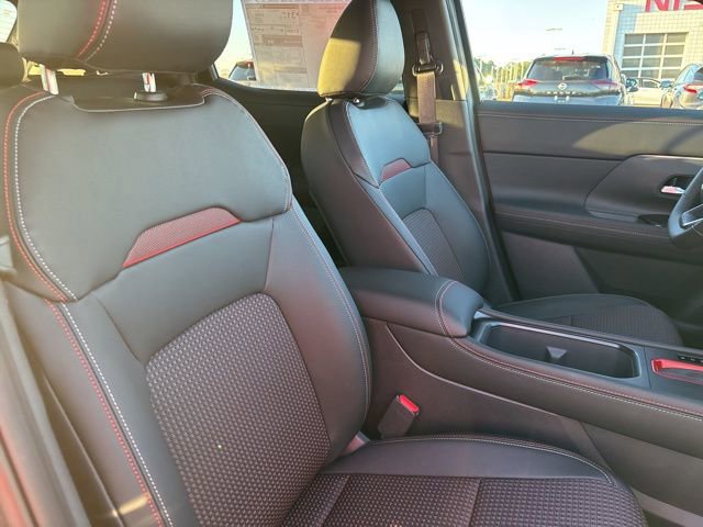 New 2026 Nissan Kicks SR image 21