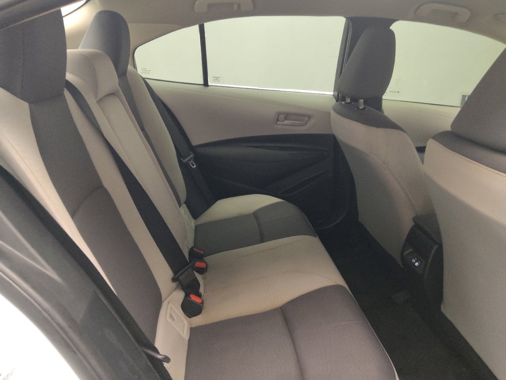 Used 2025 Toyota Corolla LE FWD image 19