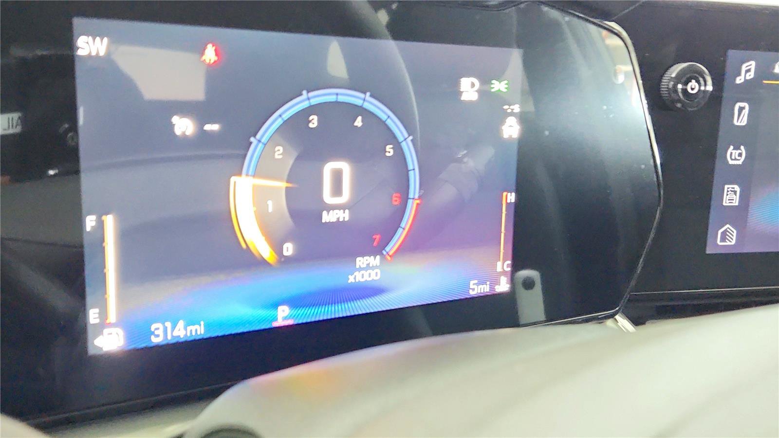 New 2026 Chevrolet Trax LT FWD image 22