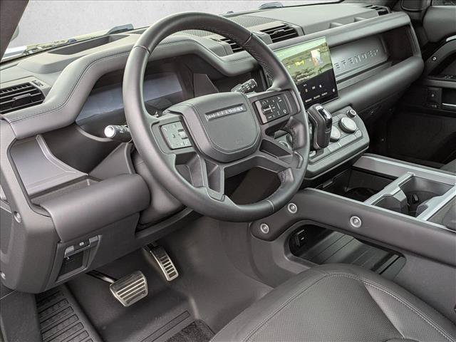 Certified 2025 Land Rover Defender 110 V8 AWD/4WD image 10