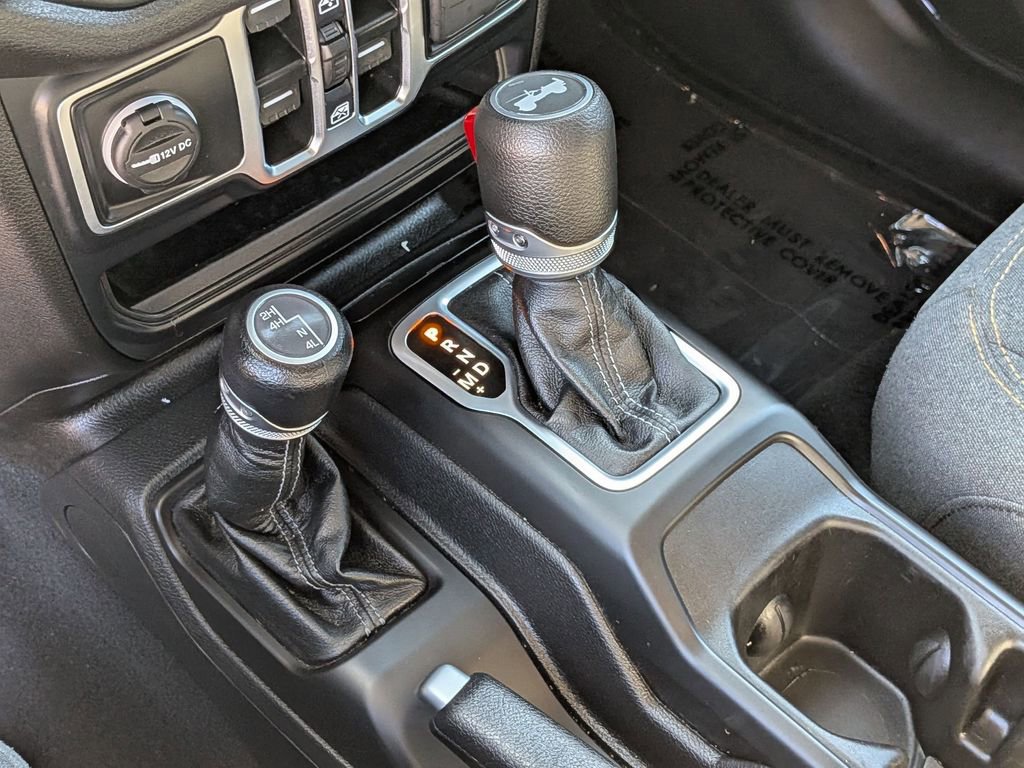 Used 2025 Jeep Wrangler Sport S image 24