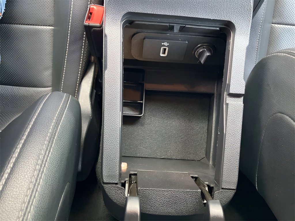 Used 2022 Ford Mustang Premium image 30