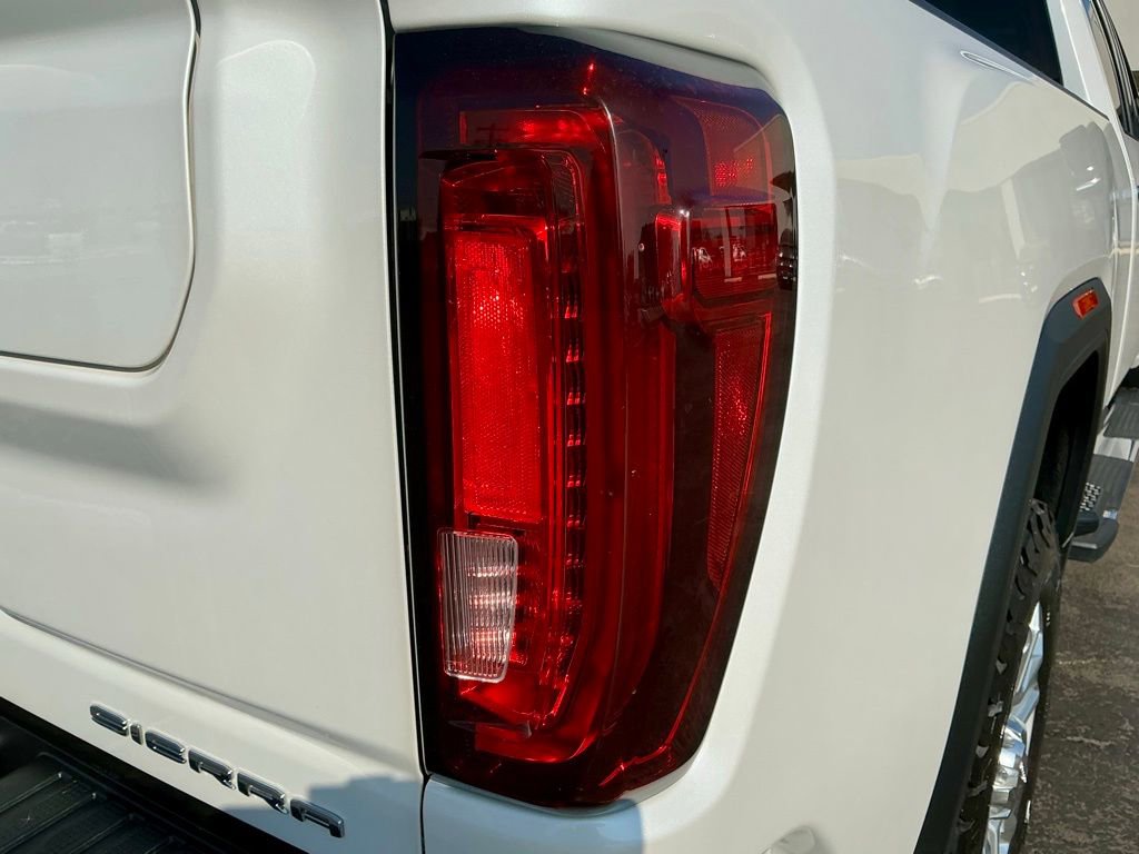Used 2021 GMC Sierra 2500 Denali w/ Denali Ultimate Package image 16