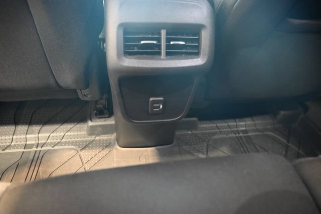 Used 2024 Chevrolet Equinox LT w/ LPO, Floor Liner Package AWD/4WD image 27