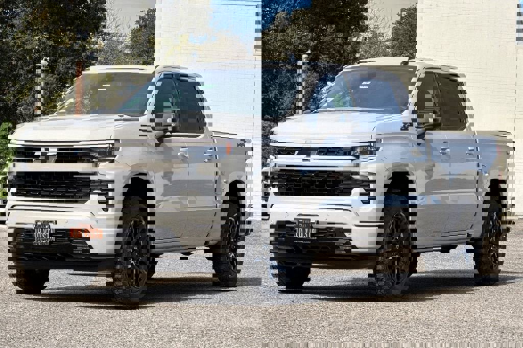 New 2026 Chevrolet Silverado 1500 RST w/ RST All Star Premium Package AWD/4WD image 8