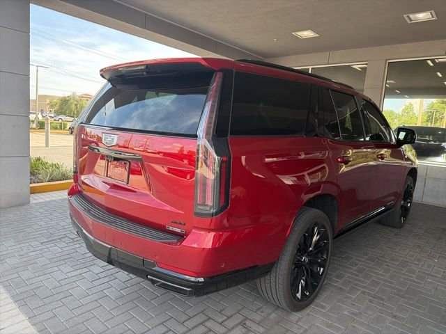 Certified 2025 Cadillac Escalade Sport Platinum w/ LPO, ONYX Package AWD/4WD image 4
