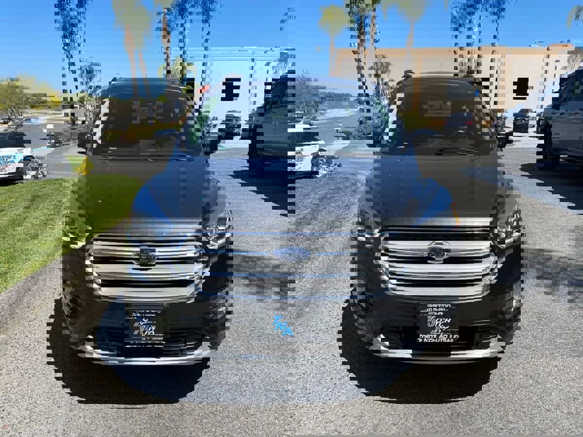 Used 2019 Ford Escape SEL image 2