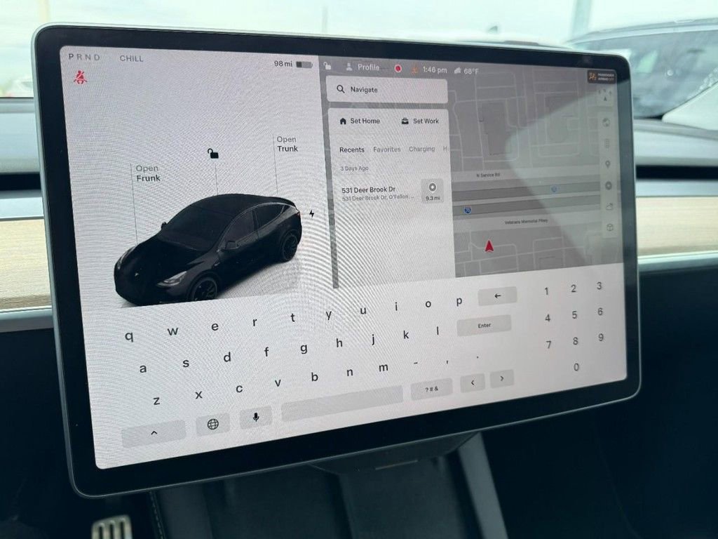 Used 2024 Tesla Model Y Performance image 21