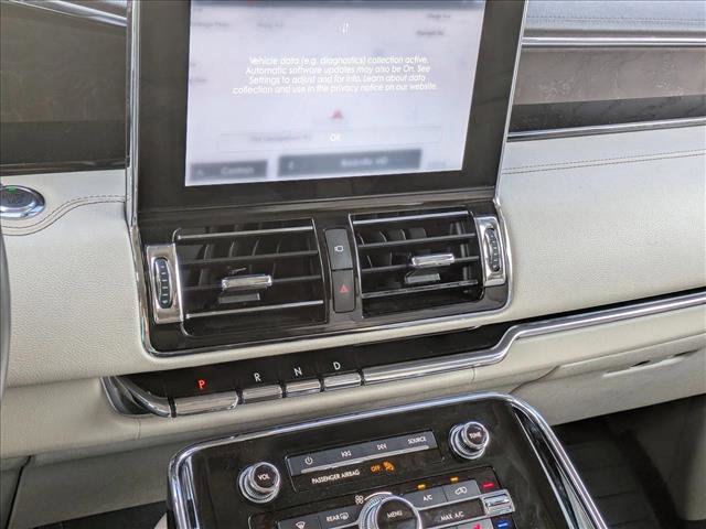 Used 2021 Lincoln Navigator Reserve w/ Luxury Package image 11
