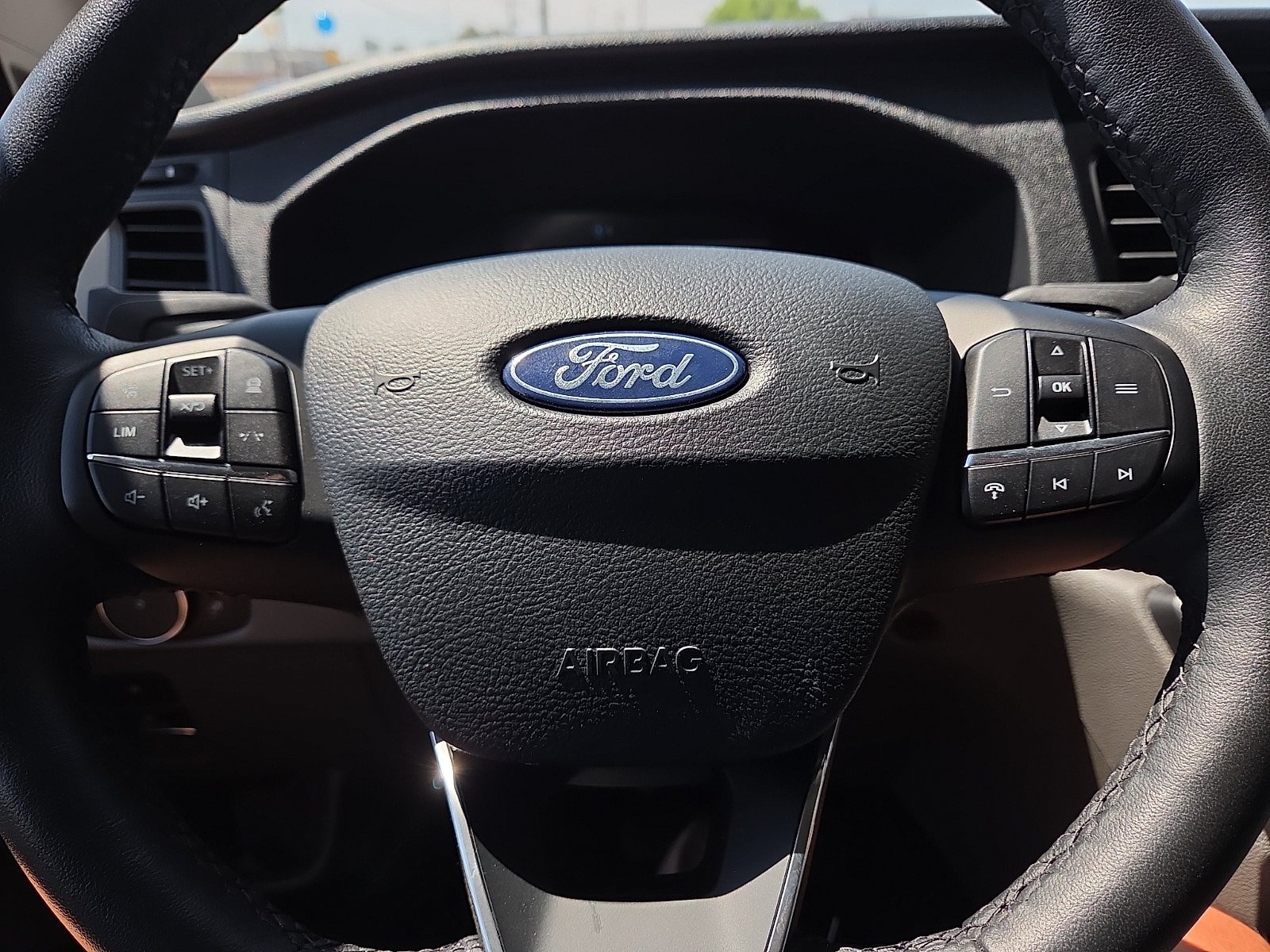 Used 2026 Ford Transit 350 XLT RWD image 12