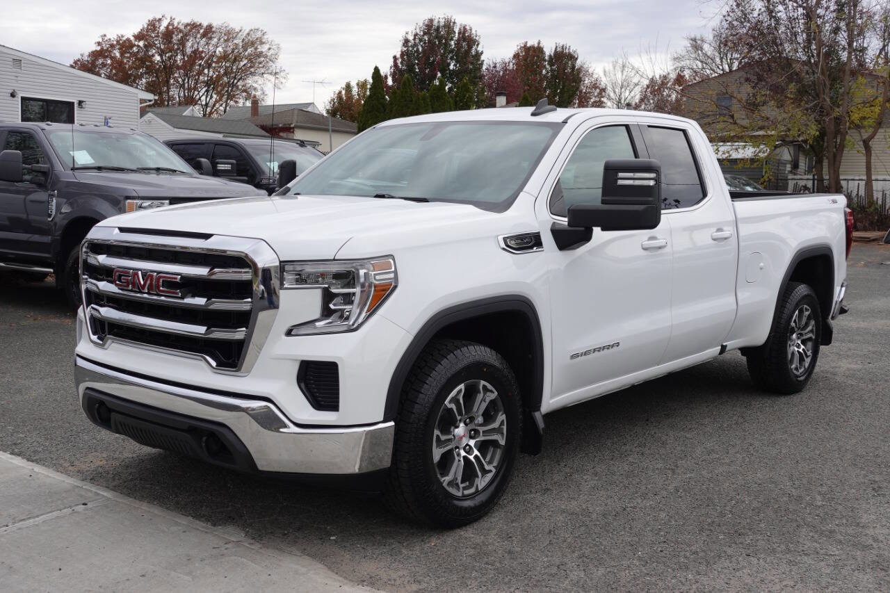 Used 2022 GMC Sierra 1500 SLE w/ X31 Off-Road Package AWD/4WD image 1