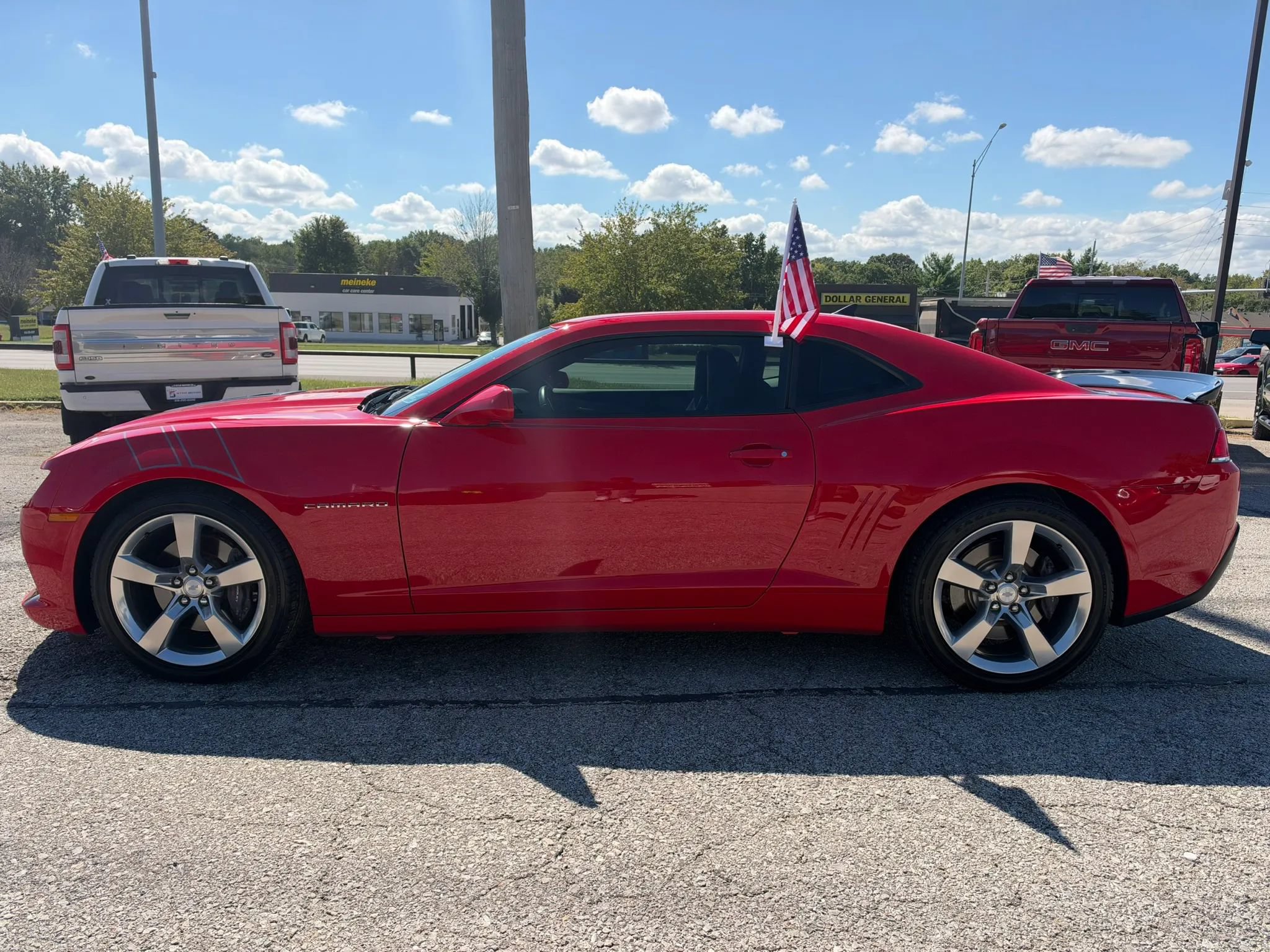 Used 2015 Chevrolet Camaro SS w/ LPO, Red Appearance Package RWD image 6