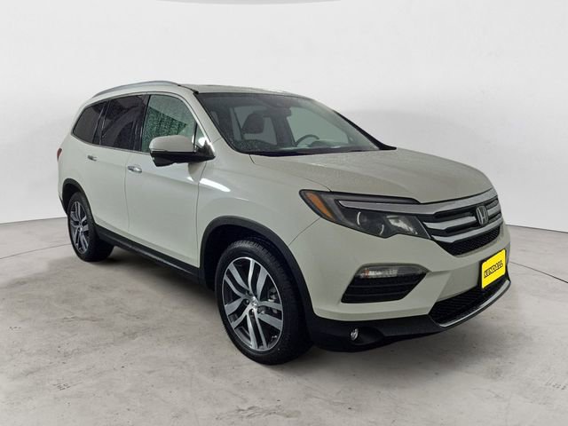Used 2017 Honda Pilot Touring image 7
