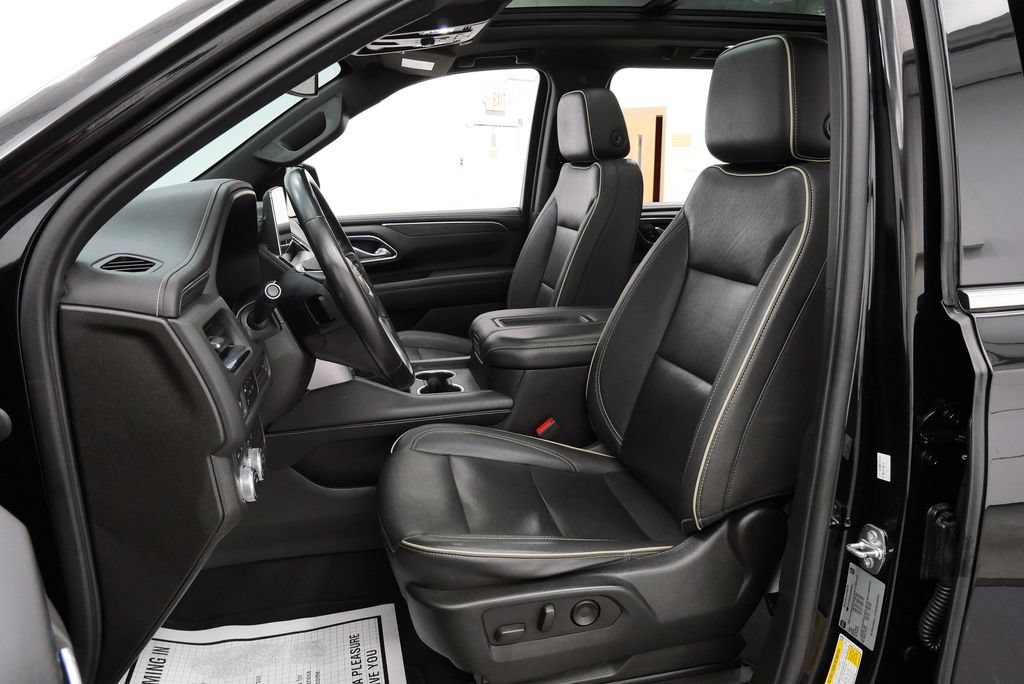 Used 2023 GMC Yukon XL SLT AWD/4WD image 10