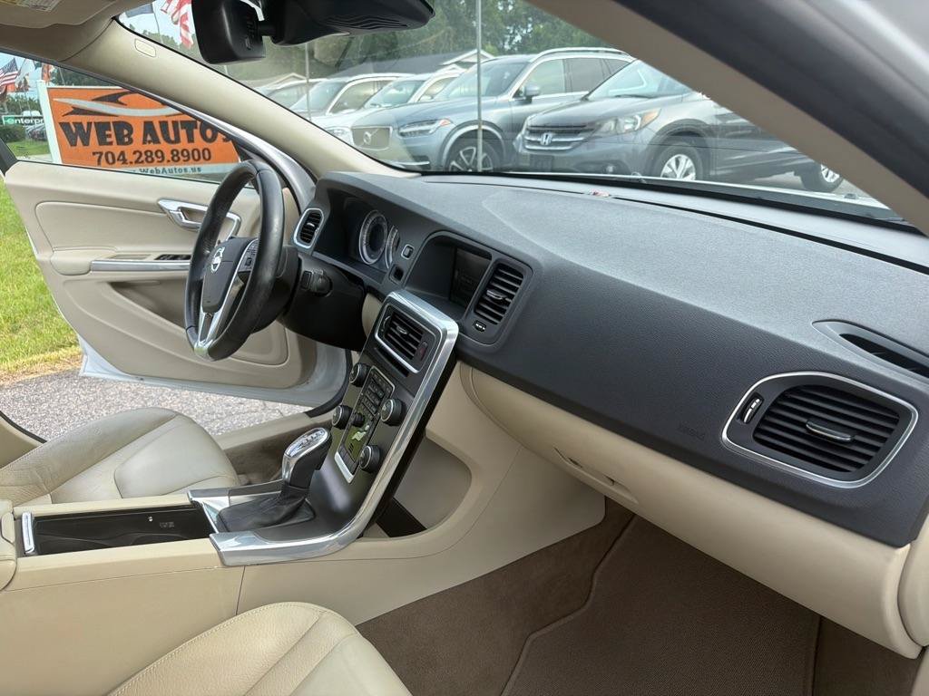 Used 2013 Volvo S60 T5 FWD image 17