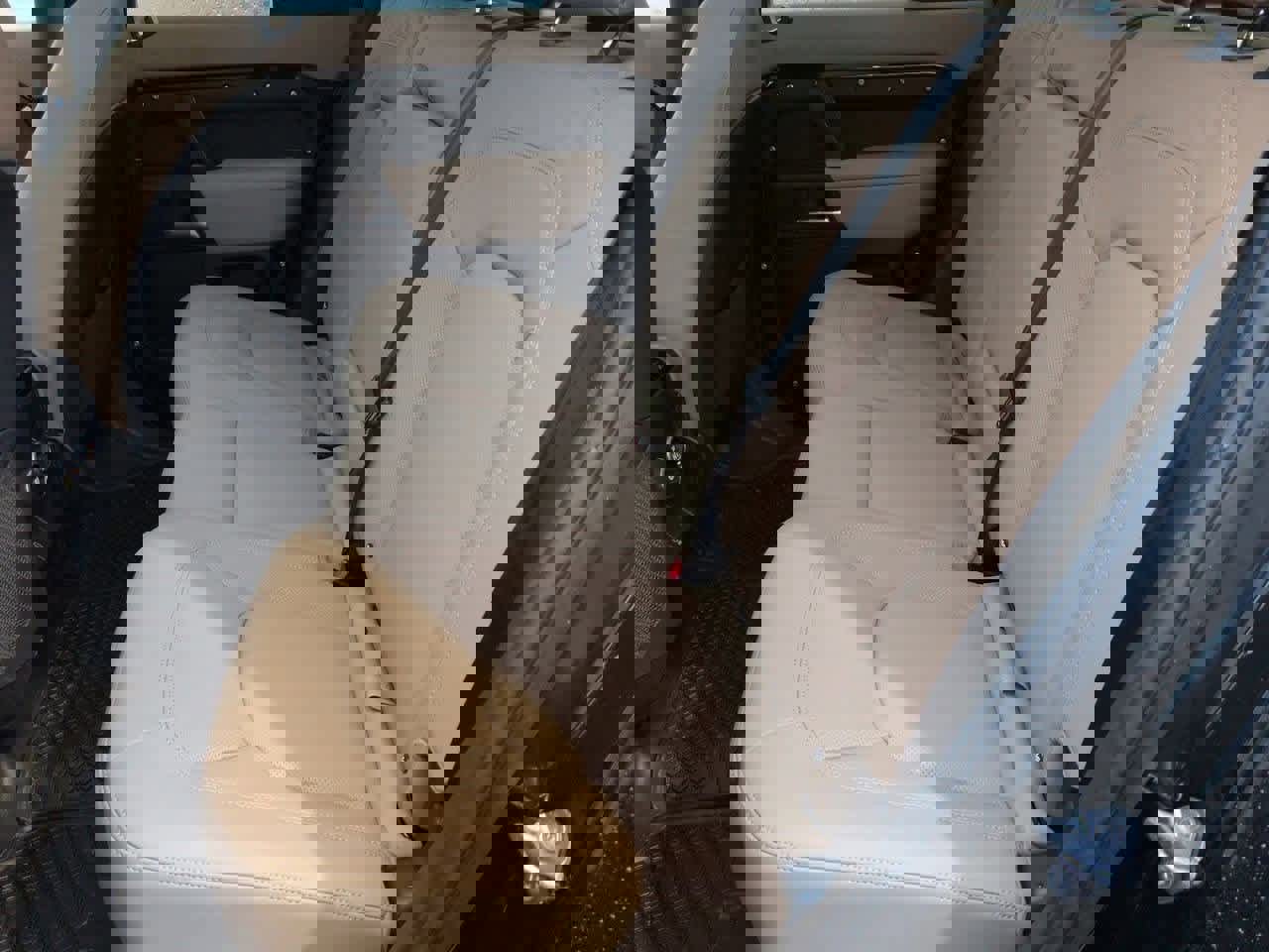 New 2026 Land Rover Defender 110 X-Dynamic SE image 20