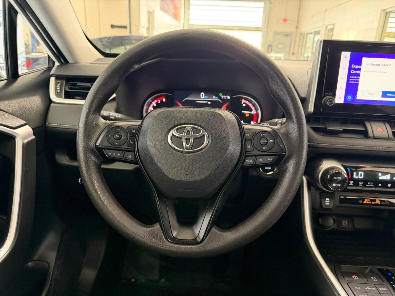 Used 2023 Toyota RAV4 XLE AWD/4WD image 29