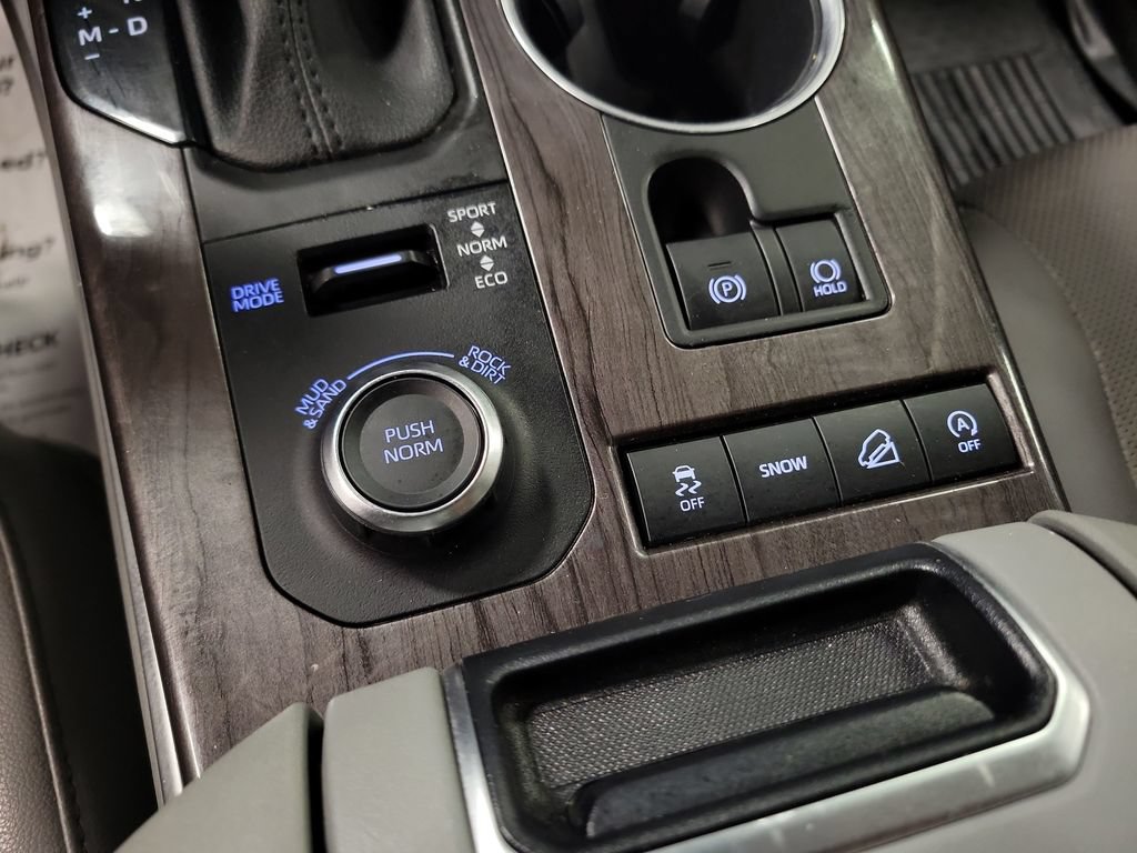 Used 2021 Toyota Highlander Platinum AWD/4WD image 18