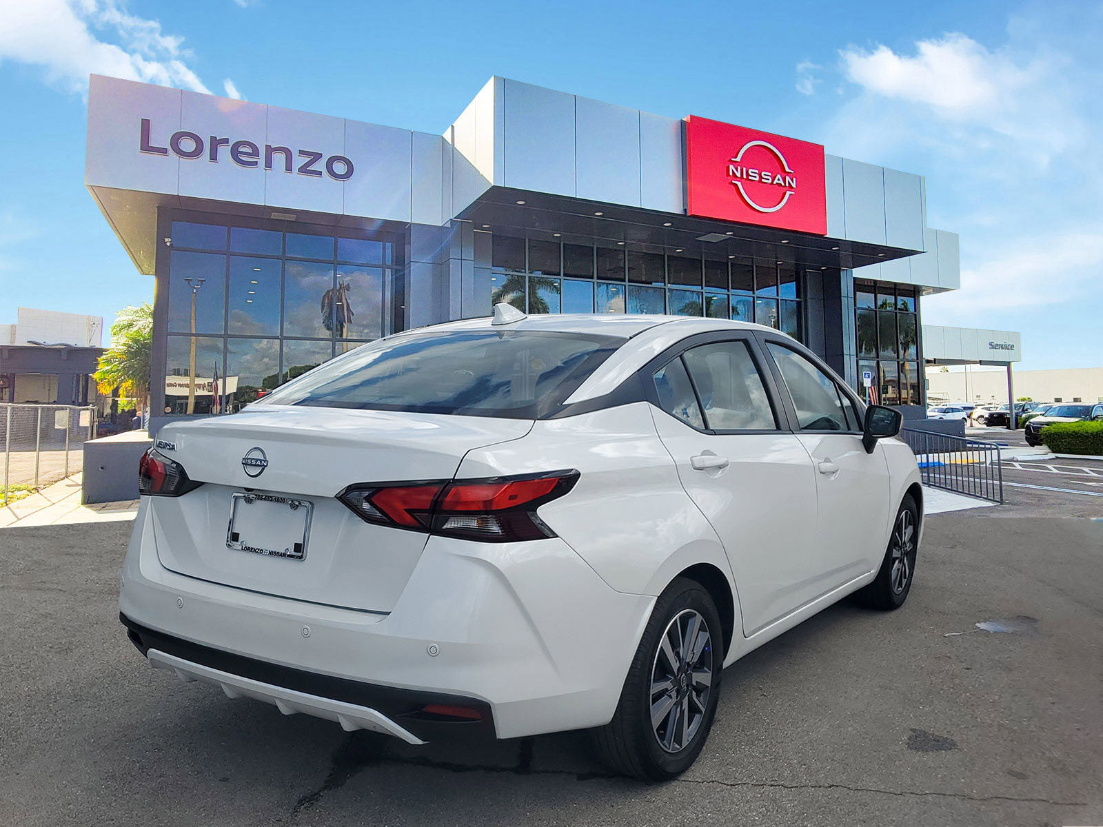 Certified 2025 Nissan Versa SV image 5