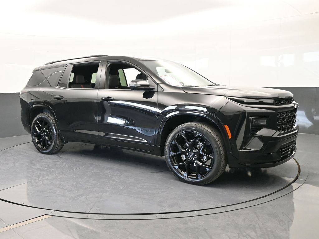 Used 2024 Chevrolet Traverse RS image 8