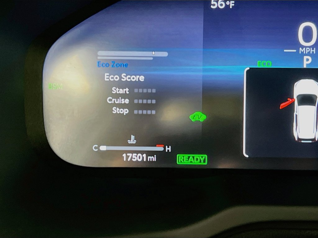Used 2023 Toyota RAV4 XSE AWD/4WD image 11