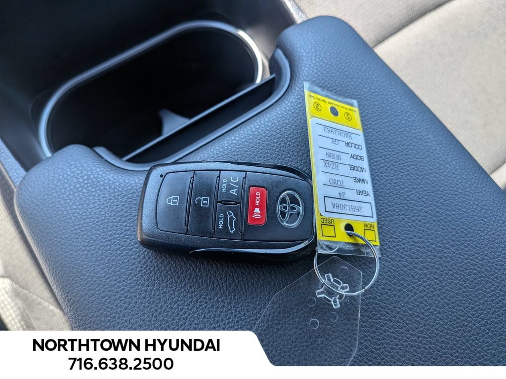 Used 2024 Toyota bZ4X AWD w/ Weather Package image 18