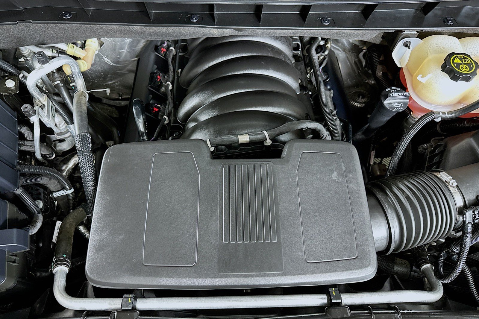 Used 2023 Chevrolet Tahoe RST w/ Luxury Package RWD image 14