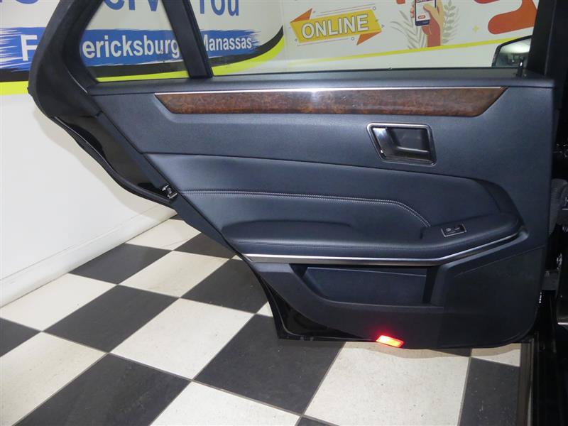 Used 2016 Mercedes-Benz E 350 4MATIC Sedan w/ Premium Package image 24