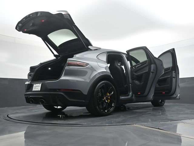 Certified 2022 Porsche Cayenne Turbo GT image 26