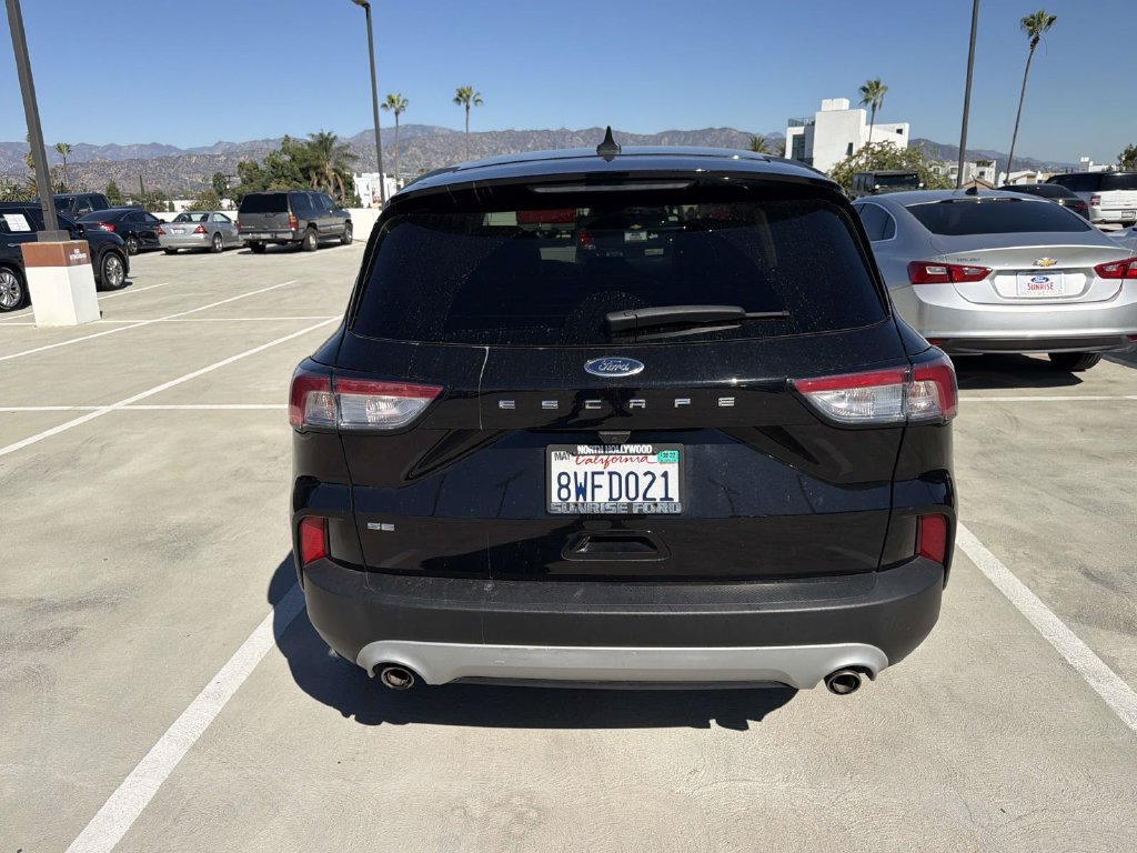 Used 2020 Ford Escape SE FWD image 10