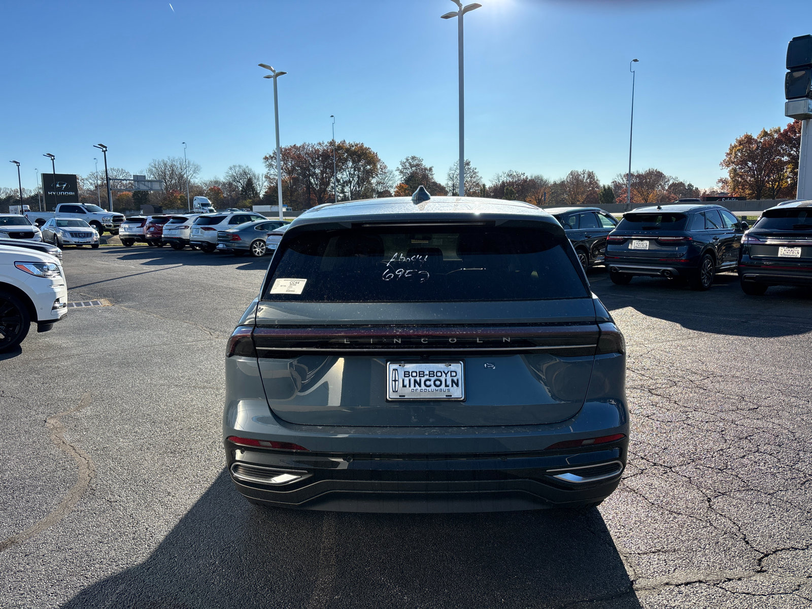 New 2026 Lincoln Nautilus Premier image 6